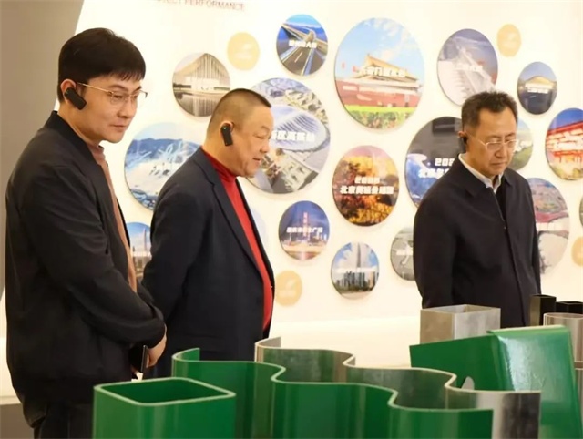 1760602885693952.jpg d0428eff-c341-470c-bcce-0a68cb056595.jpg